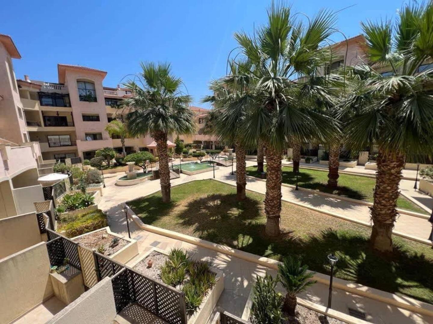 Queens Gardens Paradise Vip, Pool, Mall, Sea Pafos Dış mekan fotoğraf